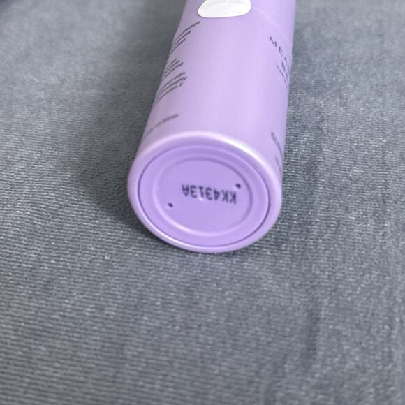 Meaningful Beauty Glowing Serum Cindy Crawford .5 fl oz New Sealed Lightweight - Picture 5 of 5